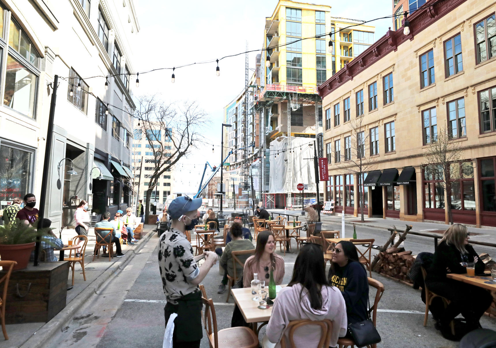 Pinckney Street Streatery